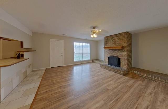 5720 Twin Oaks Drive Gallery 3