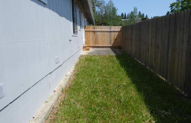 2 Bd 1 bath remodeled duplex w/Garage in Winston photos photos 2 Bd 1 bath remodeled duplex w/Garage in Winston photos photos