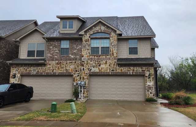 Beautiful Townhome in Greenville Gallery 1