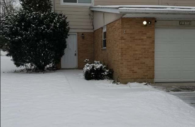 3570-3572 Valencia Street - 3572 photos photos