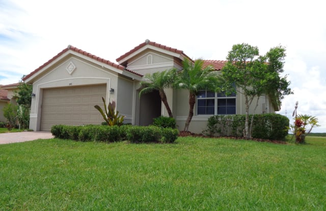843 Bent Creek Drive - 843 Bent Creek Drive, Fort Pierce, FL 34947