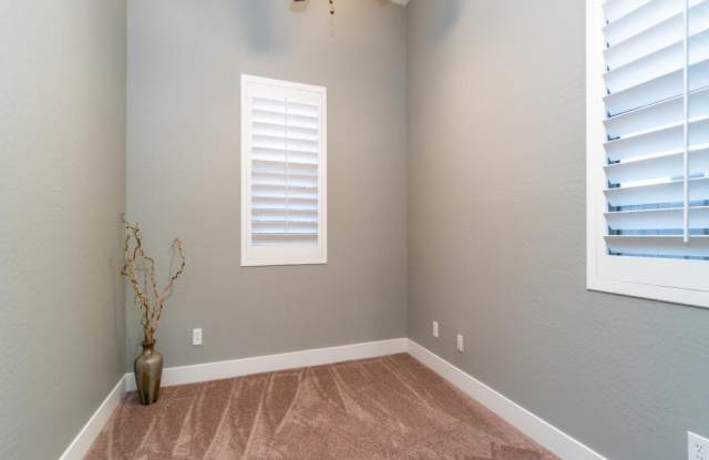 5321 W Marcus Dr Gallery 4