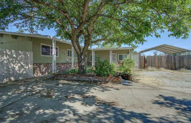 Available for Move In 3 Bed, 2.5 Bath Home with Split Floor Plan  RV Parking- Cottonwood, CA photos photos