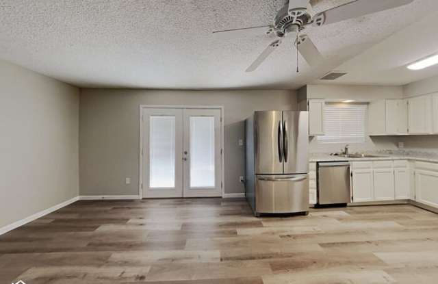 7251 West Cinnabar Avenue Gallery 4