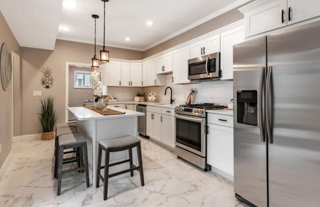 131 Congress Avenue - 131 Congress Avenue, Chelsea, MA 02150