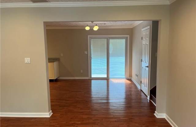 2237 Scotty Cir Gallery 3