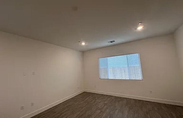 beautifully maintained 4-bedroom, 2.5-bath, 2,500 sq ft in Rancho Cordova, Gallery 4