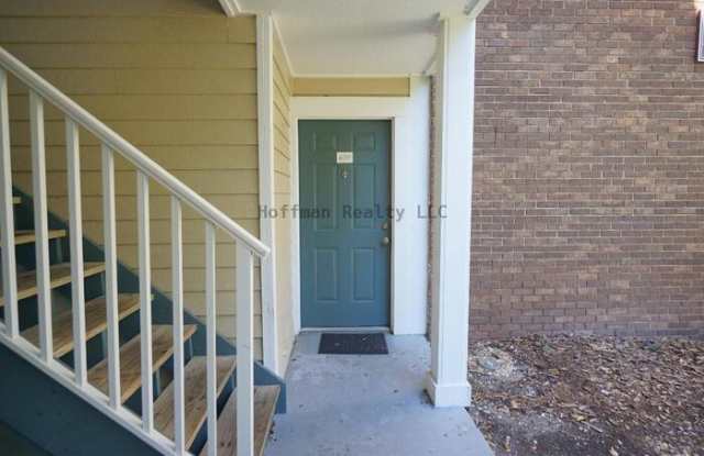 10122 Winsford Oak Boulevard Gallery 2