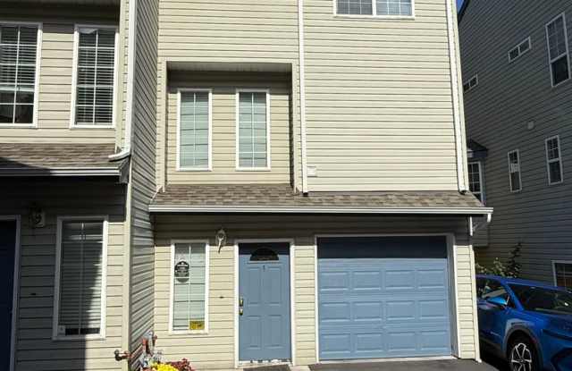 A/C in Your 3BR Townhome-Styled Condo near Pinehurst Light rail! Gallery 1