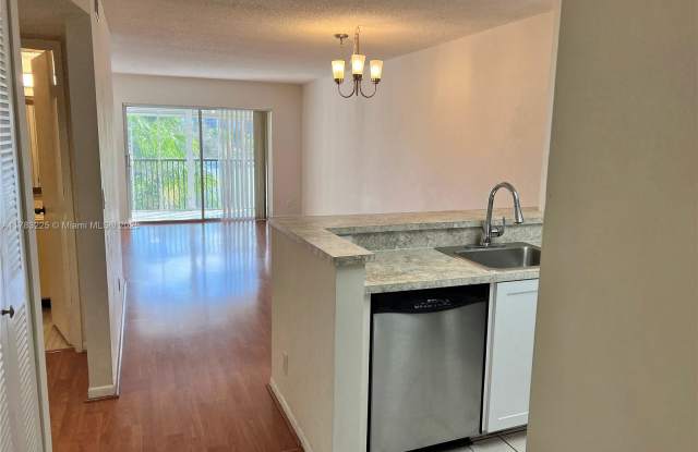 2220 North Cypress Bend Drive photos photos