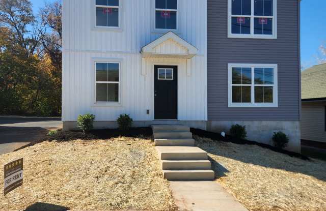 231 E Fulton St - B photos photos