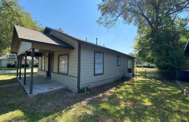 201 Turner Street - 201 Turner Street, Cleburne, TX 76033