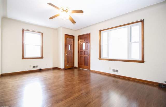 4207 Asbury Dr Gallery 3