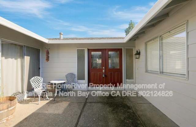 320 Oak Leaf Cir Gallery 3