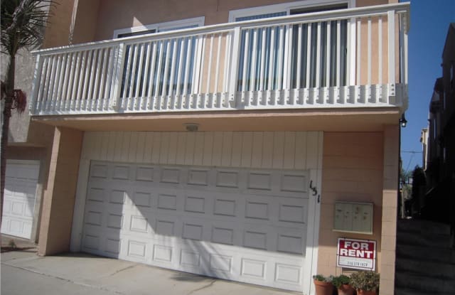 131 Manhattan Avenue - 131 Manhattan Avenue, Hermosa Beach, CA 90254