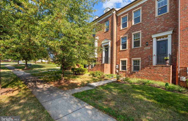 13241 TIVOLI LAKE Boulevard Gallery 2