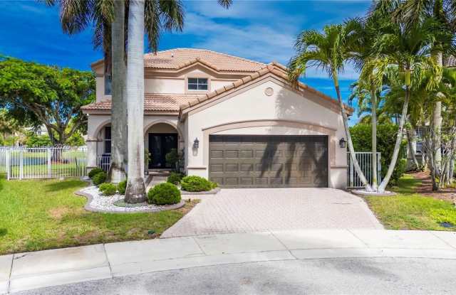 663 Live Oak Ln photos photos