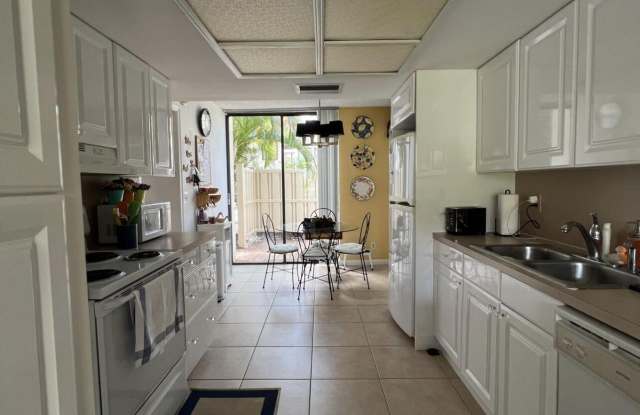 1002 Bridgewood Place Gallery 4