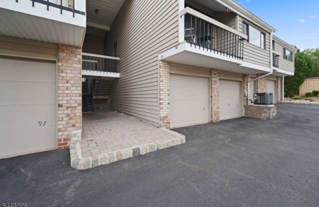 93 Overlook Dr Gallery 1