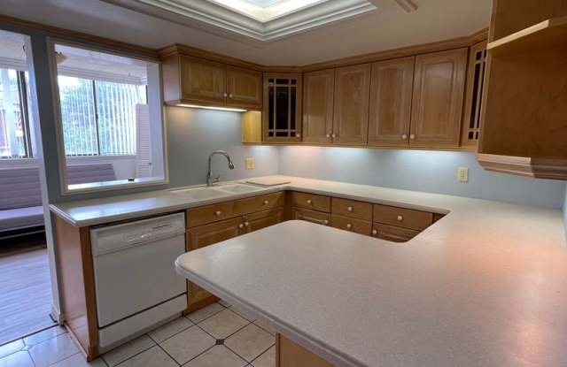 North Salt Lake 1 bed 1.5 bath Condo Gallery 3