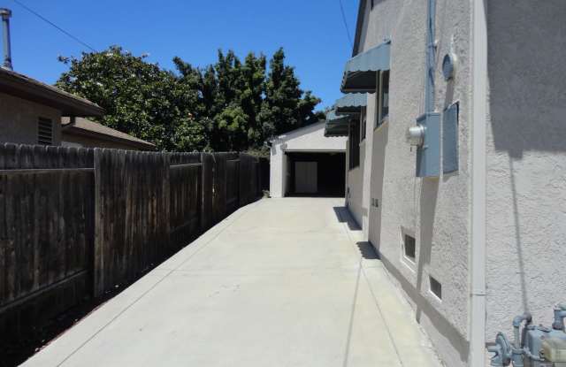4980 RANDLETT DR Gallery 4