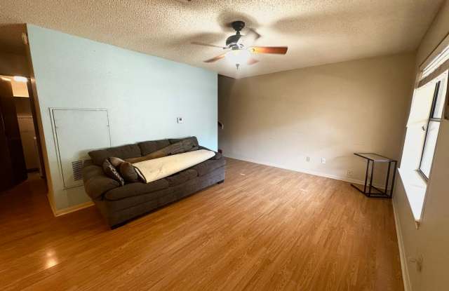1824 S 8th St - Mulberry Way photos photos