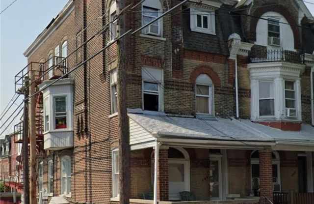440 W Tilghman Gallery 1