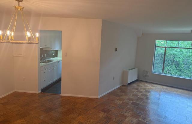 5301 WESTBARD Circle Gallery 2