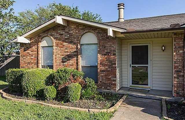 3900 Dickens Drive Gallery 2