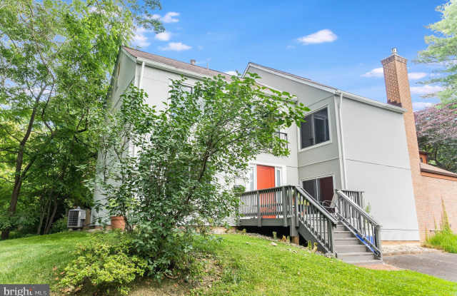 10912 KNIGHTS BRIDGE COURT - 10912 Knights Bridge Court, Reston, VA 20190