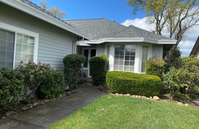 314 Singing Brook Cr. - 314 Singing Brook Circle, Santa Rosa, CA 95409