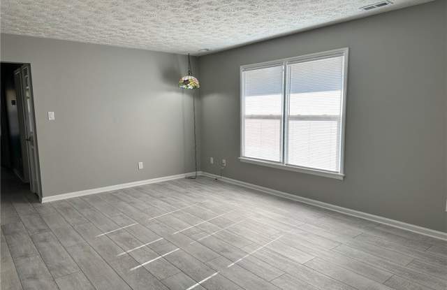 7214 Evanston Street Gallery 3
