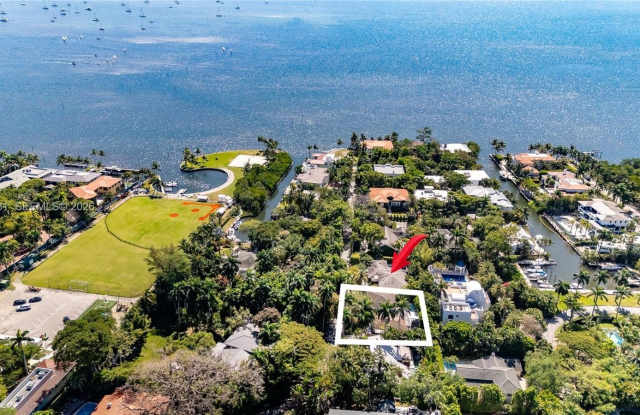 3370 Poinciana Ave photos photos