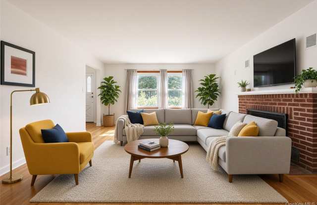 121 Manhasset Avenue Gallery 2
