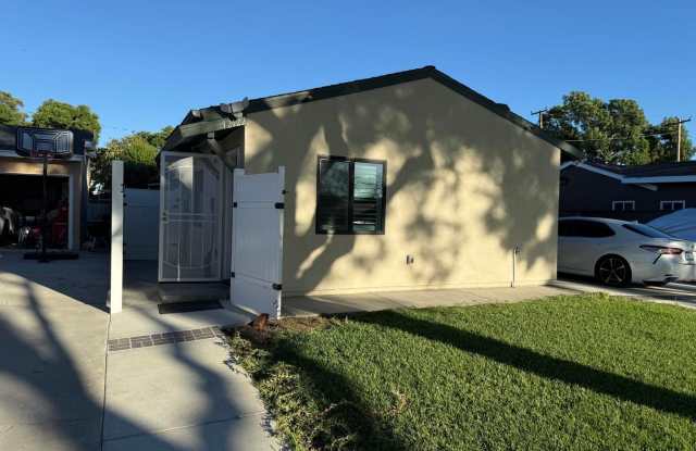 Newly built 1 Bed, 1 Bath ADU photos photos