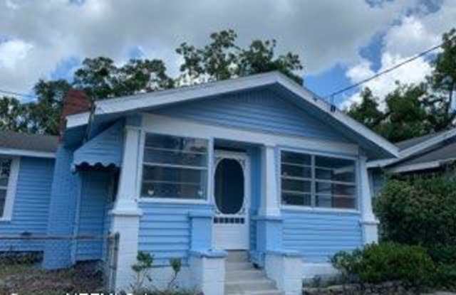 1610 BLUE AVE Gallery 2