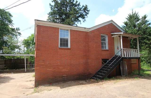 1420 West Houston Street Gallery 3
