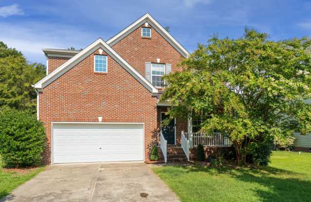 Gorgeous 5 bedroom home with loft + fully fenced yard! photos photos