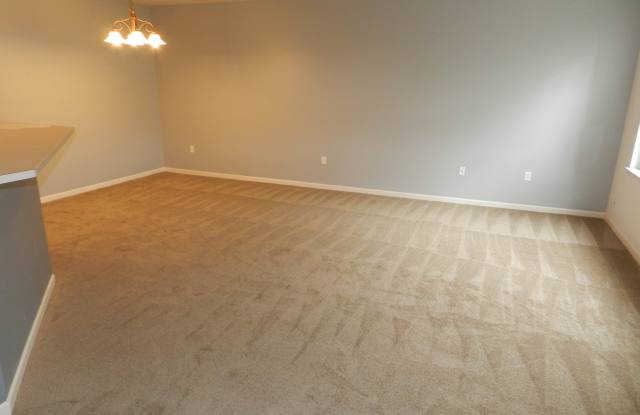 47576 Pembroke Dr Gallery 3
