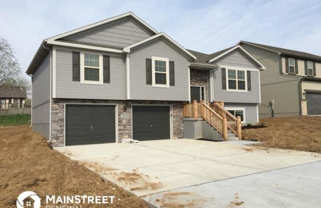 2900 North 101 Street - 2900 West 101st Terrace, Kansas City, KS 66109