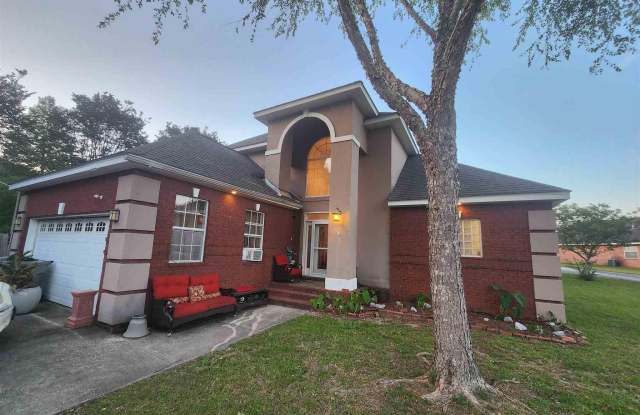 1265 Mazurek Blvd - 1265 Mazurek Boulevard, Ensley, FL 32514