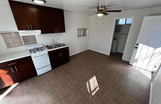 Upgraded Private Detached Studio House photos photos Upgraded Private Detached Studio House photos photos