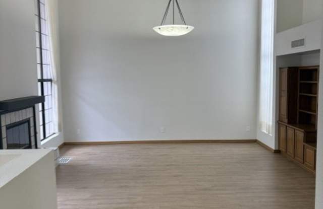 2560 North Lindsay Road #37 Gallery 3