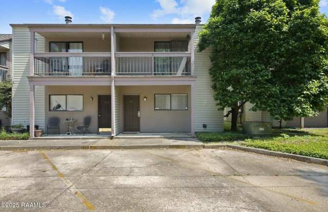 110 W Bayou Parkway photos photos