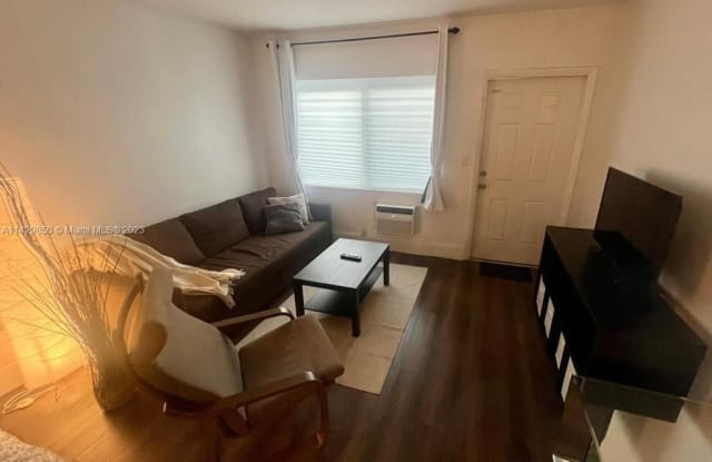 636 Meridian Ave - 636 Meridian Avenue, Miami Beach, FL 33139
