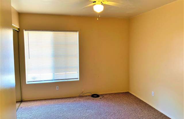 3811 W SUNLAND Avenue Gallery 4