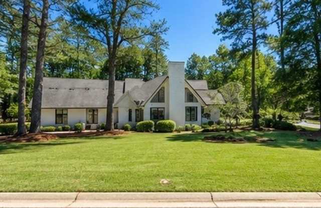 Luxury Lake Community Retreat | 6 Bedrooms with Sauna photos photos