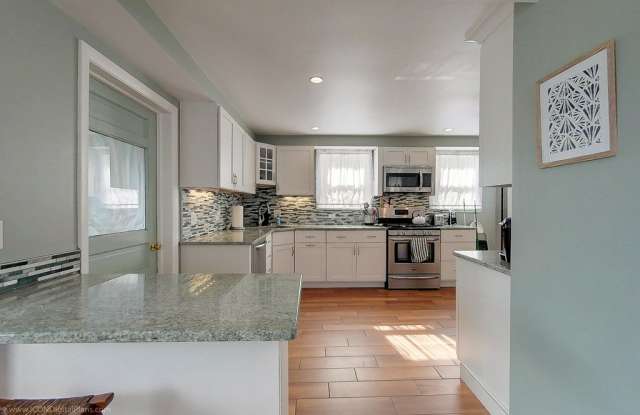 16 Robinson Street photos photos