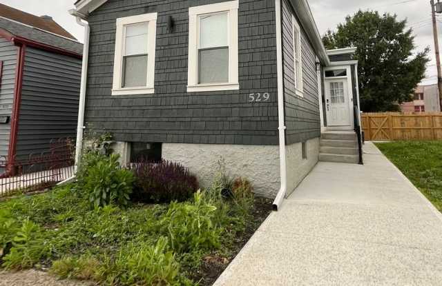Fully Furnished Mid-Term Rental | All Utilities Included | Flexible 30-Day to 6-Month Stays photos photos