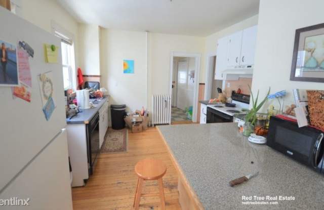331 Faneuil St. 2S Gallery 4